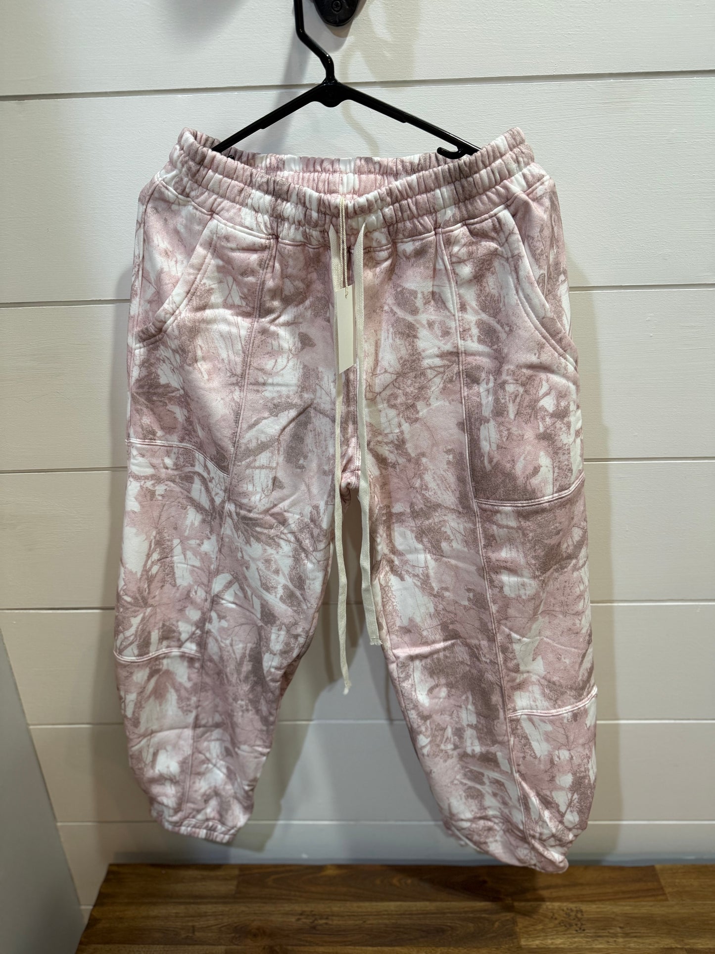 Camo Joggers (pink)
